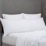 مخده نوم طويلة سادة من مايكروفايبر - أبيض 150x50سم